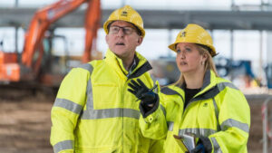 Để làm tốt công việc, nhân viên HSE cần kỹ năng phân tích, giao tiếp, xử lý